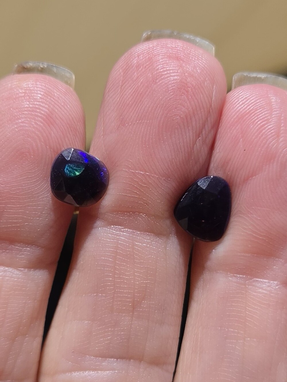 Black Opal Natural 2k Stud 24k Gold Earrings - Picture 3 of 6